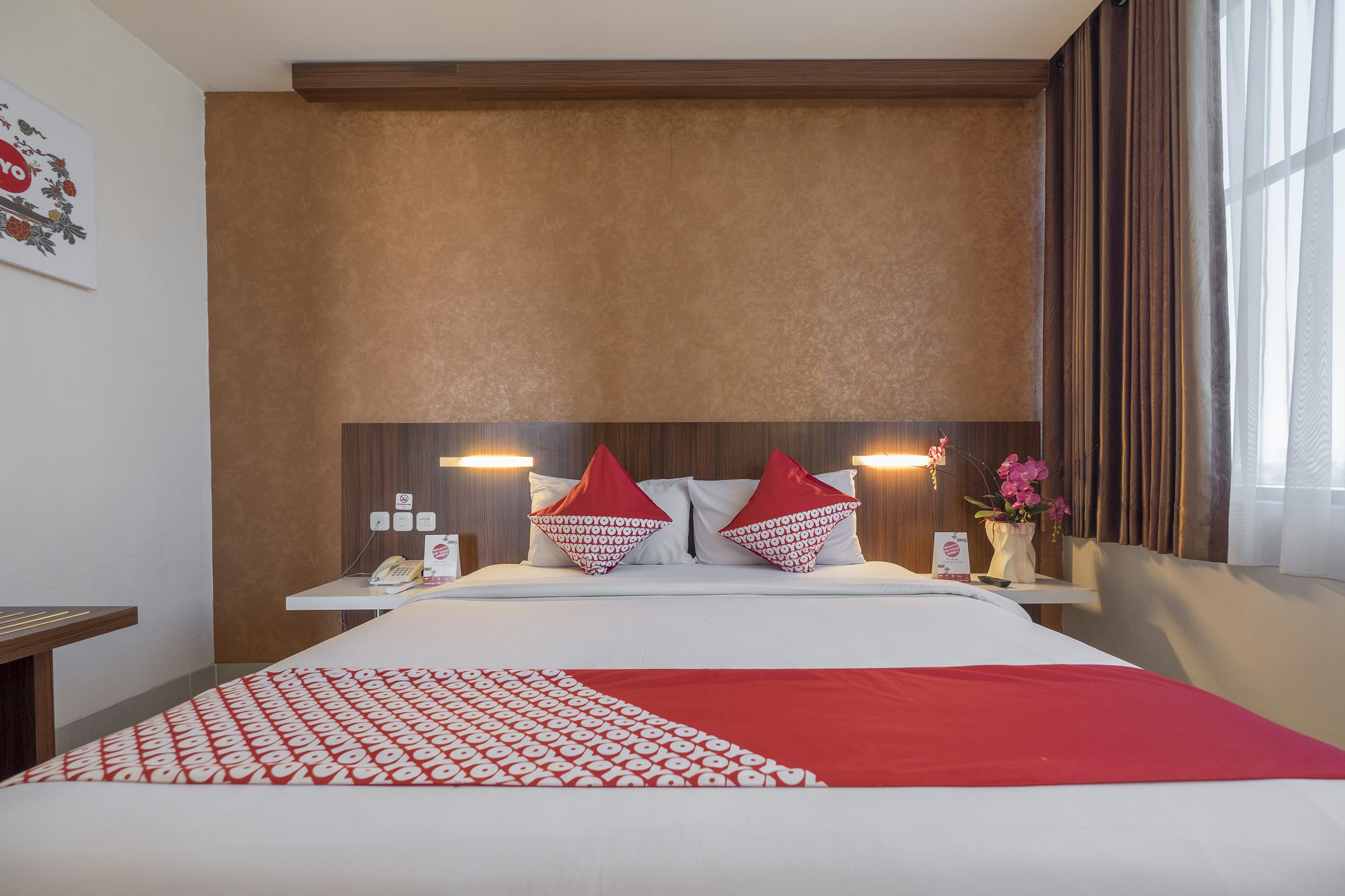 Collection O 1279 Hotel Grand Celino Makassar Kültér fotó