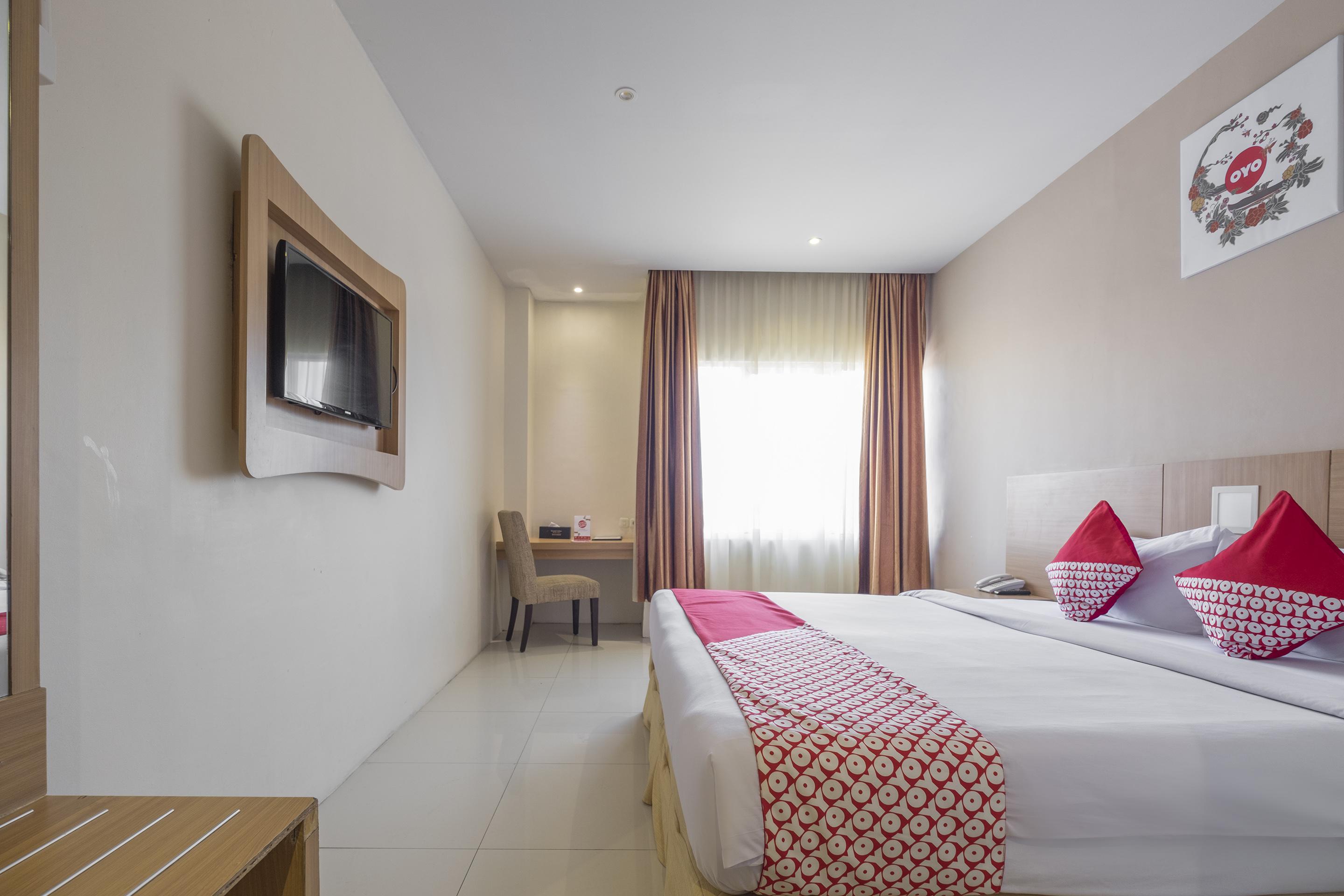 Collection O 1279 Hotel Grand Celino Makassar Kültér fotó