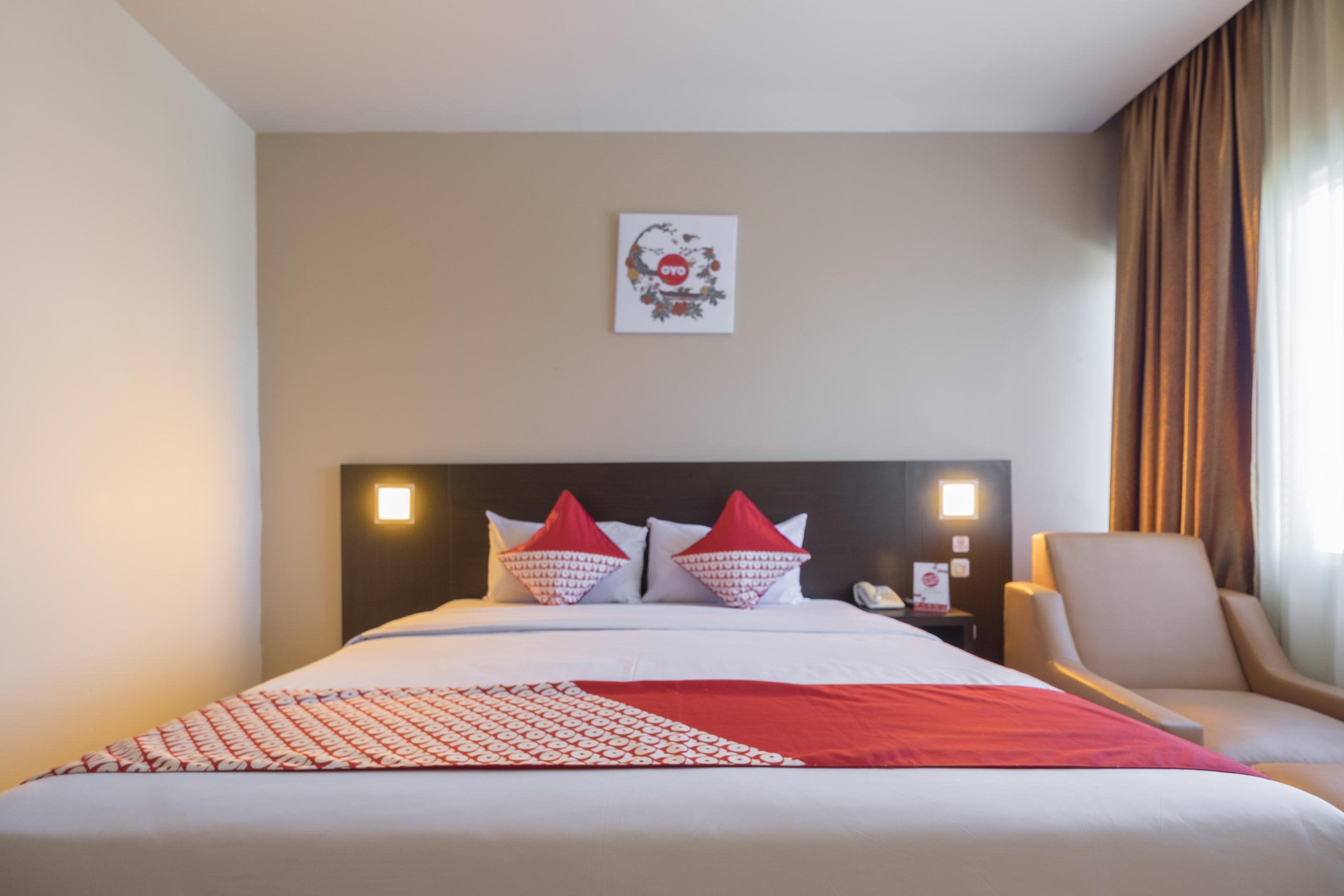 Collection O 1279 Hotel Grand Celino Makassar Kültér fotó