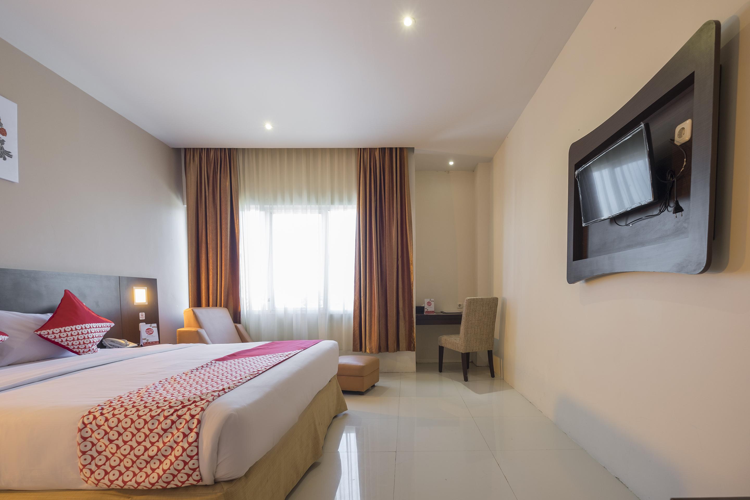 Collection O 1279 Hotel Grand Celino Makassar Kültér fotó