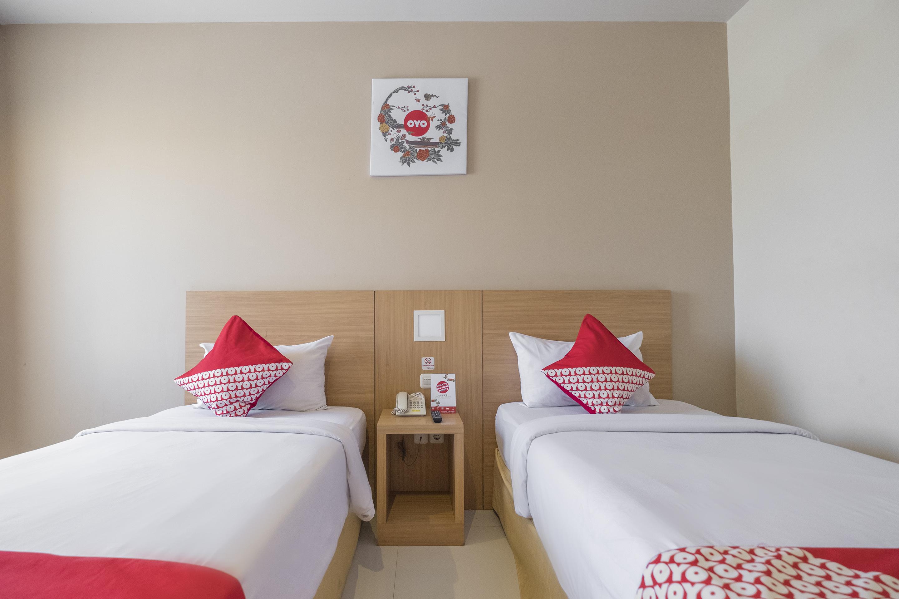 Collection O 1279 Hotel Grand Celino Makassar Kültér fotó